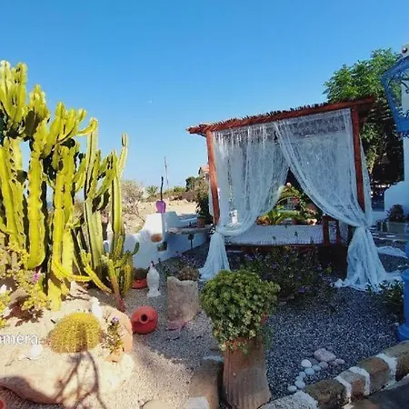 Archontiko Stegna Feriehus Archangelos (Rhodes)